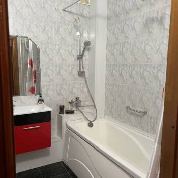 Сдается 2-х комнатная квартира, 67,8 м²