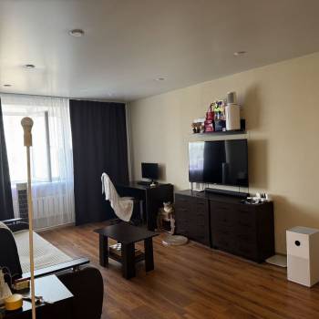 Продается 1-комнатная квартира, 32 м²