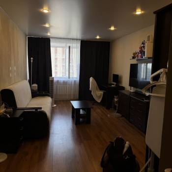 Продается 1-комнатная квартира, 32 м²