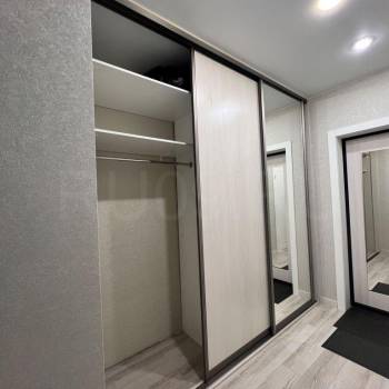 Продается 1-комнатная квартира, 42 м²