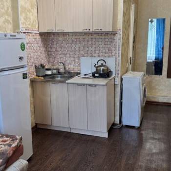 Продается Многокомнатная квартира, 100 м²