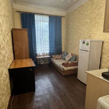 Продается Многокомнатная квартира, 100 м²