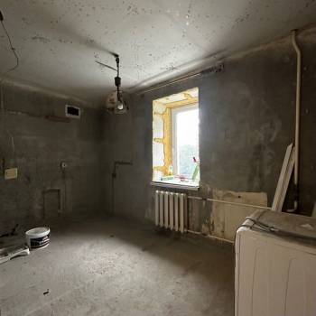 Продается Многокомнатная квартира, 80 м²