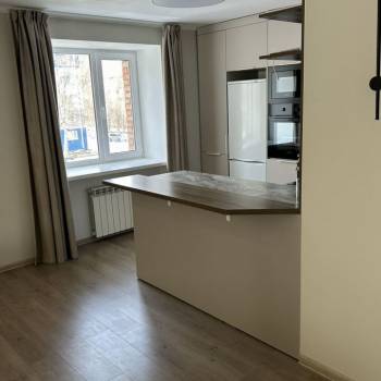 Сдается 2-х комнатная квартира, 75 м²