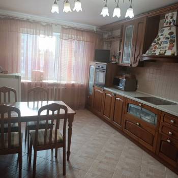 Продается 3-х комнатная квартира, 121 м²