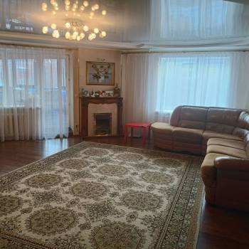 Продается 3-х комнатная квартира, 121 м²