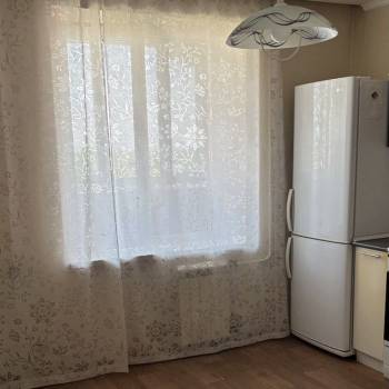 Продается 1-комнатная квартира, 40,4 м²