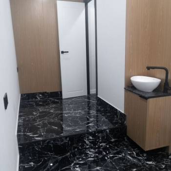 Продается Нежилое помещение, 13 м²