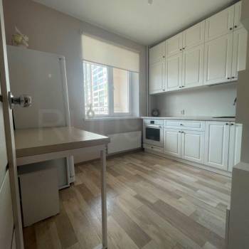 Продается 1-комнатная квартира, 34 м²