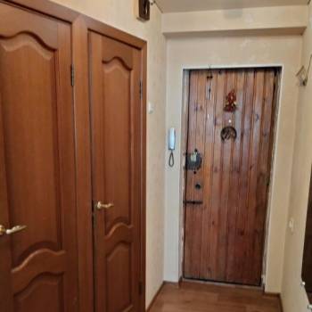 Продается Многокомнатная квартира, 58,1 м²