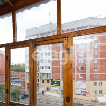 Продается Многокомнатная квартира, 60,3 м²