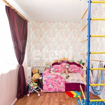 Продается Многокомнатная квартира, 60,3 м²