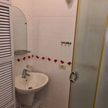 Продается Многокомнатная квартира, 141,2 м²