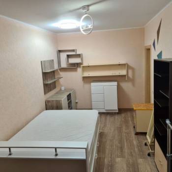 Продается Многокомнатная квартира, 141,2 м²