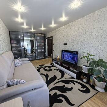 Продается 1-комнатная квартира, 38 м²