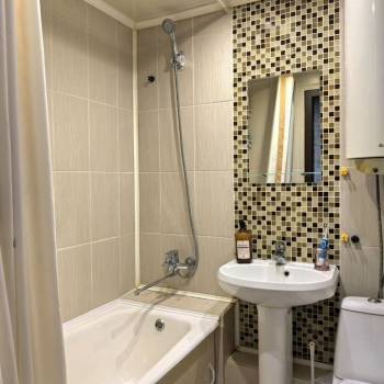Продается 1-комнатная квартира, 38 м²