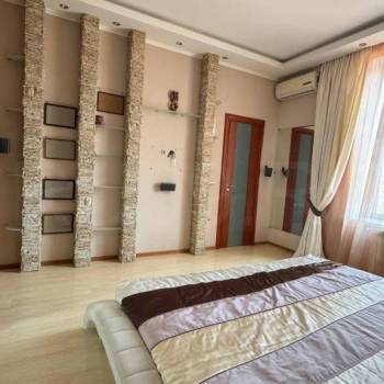 Продается 3-х комнатная квартира, 126 м²