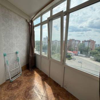 Продается 1-комнатная квартира, 43 м²