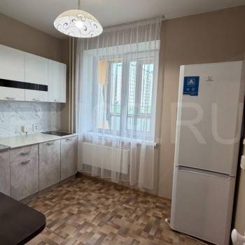 Продается 1-комнатная квартира, 35 м²