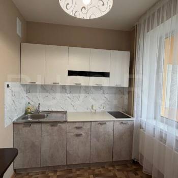 Продается 1-комнатная квартира, 35 м²