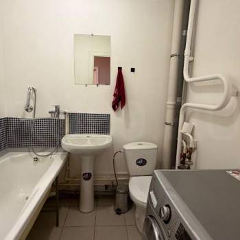 Продается 1-комнатная квартира, 35 м²