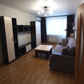 Сдается 1-комнатная квартира, 35,2 м²