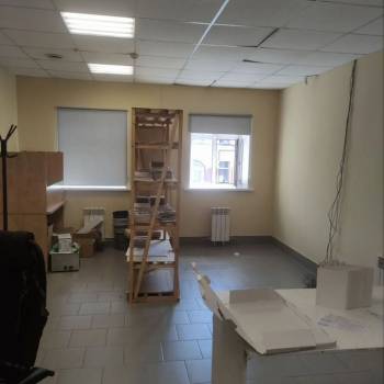 Сдается Нежилое помещение, 182 м²