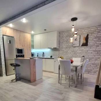 Продается 3-х комнатная квартира, 82,5 м²