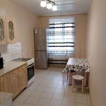 Сдается 2-х комнатная квартира, 72 м²