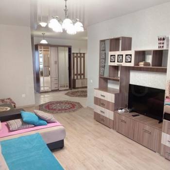 Сдается 2-х комнатная квартира, 72 м²