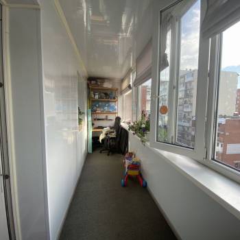 Продается 1-комнатная квартира, 52,4 м²