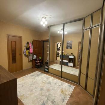 Продается 1-комнатная квартира, 52,4 м²