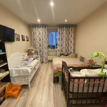 Продается 1-комнатная квартира, 52,4 м²