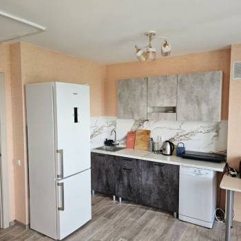 Сдается 2-х комнатная квартира, 70 м²