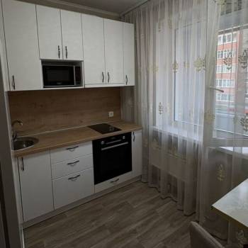 Сдается 1-комнатная квартира, 39,2 м²