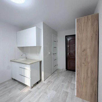Продается 1-комнатная квартира, 12 м²