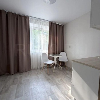 Продается 1-комнатная квартира, 12 м²