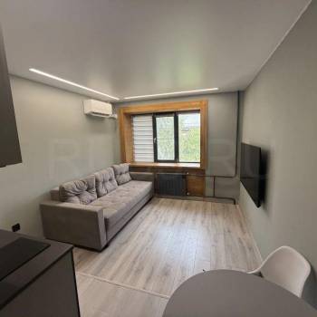 Продается 1-комнатная квартира, 18 м²
