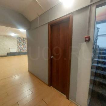 Сдается Нежилое помещение, 461 м²