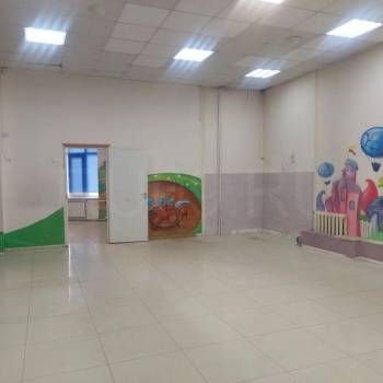 Сдается Нежилое помещение, 461 м²