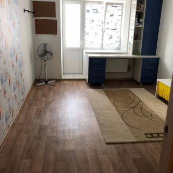 Продается Многокомнатная квартира, 140 м²
