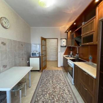 Сдается Многокомнатная квартира, 90 м²