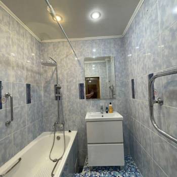 Сдается Многокомнатная квартира, 90 м²