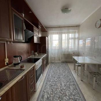 Сдается Многокомнатная квартира, 90 м²