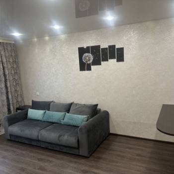 Сдается 1-комнатная квартира, 42 м²
