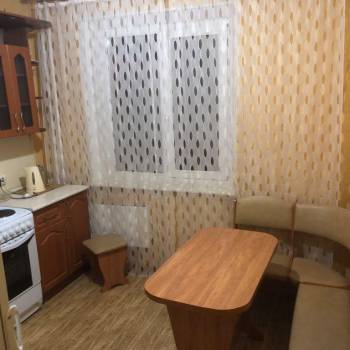 Сдается 1-комнатная квартира, 39 м²