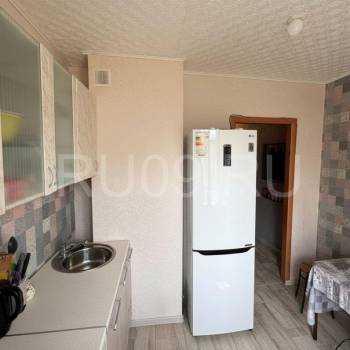 Продается 1-комнатная квартира, 35 м²