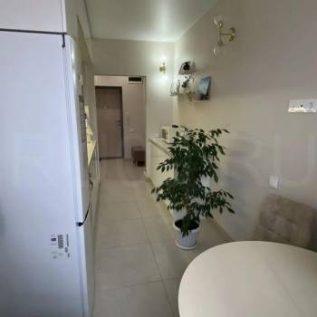 Продается 1-комнатная квартира, 32 м²