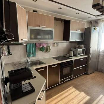 Сдается 2-х комнатная квартира, 60 м²