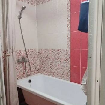 Продается 1-комнатная квартира, 45 м²